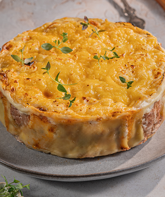 Торт-лазанья с начинкой болоньезе